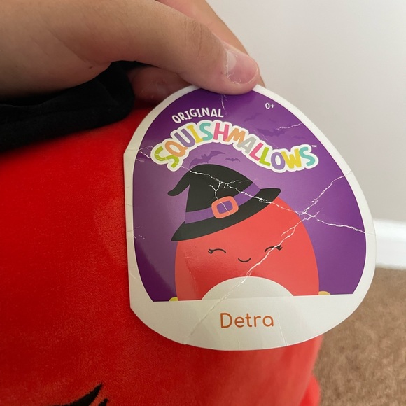 I am selling a squish, mellow Halloween version for a reasonable price - Picture 2 of 6